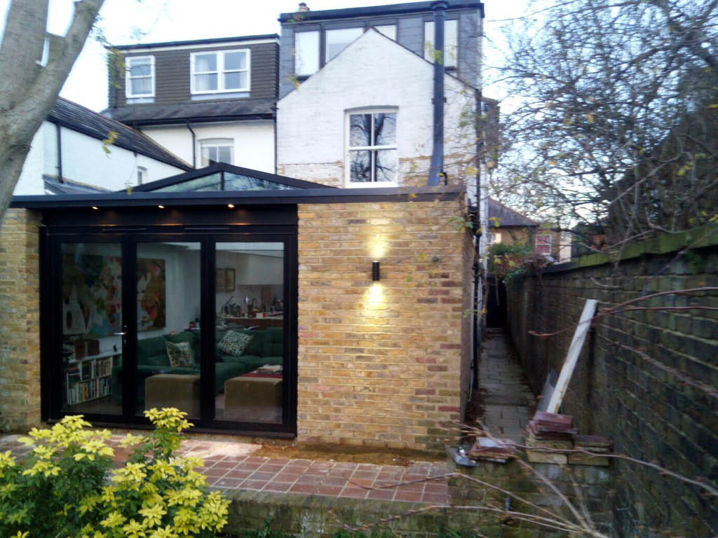 Separate utility room new glazed roof and full internal renovation including installation of new en-suite4